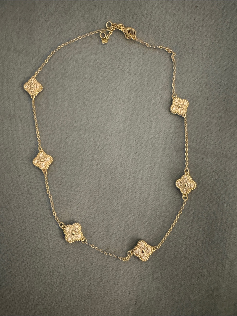 Clover Necklace - brand new
